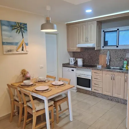 Sunny Ocean View - Pool, Fibre Net Apartment San Miguel de Abona