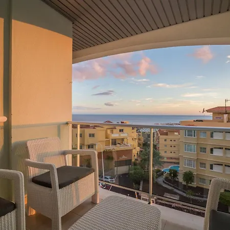 Sunny Ocean View - Pool, Fibre Net 圣米格尔德阿沃纳