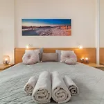 Sunny Ocean View - Pool, Fibre Net Apartman *
